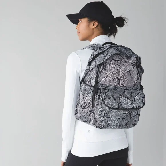 Lululemon All Day Backpack Crossover Purse Bag Dottie Tribe White Black - Picture 2 of 12